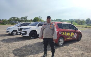Anggota Polsek Rangkasbitung Polres Lebak Patroli Dialogis Dan Cek Parkiran Mobil Di Wisata BIM