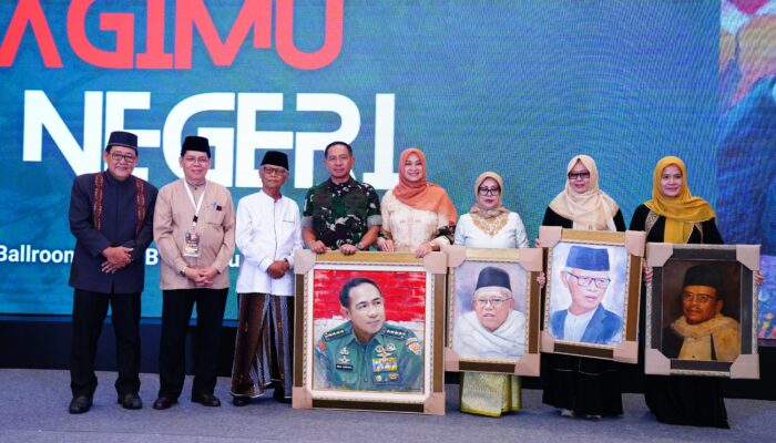 Panglima TNI Hadiri Pembukaan Pameran Lukisan “Bagimu Negeri