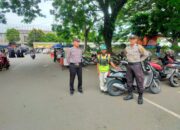 Cegah C3 Anggota Polsek Rangkasbitung Polres Lebak Temui Petugas Parkir Di Alun-Alun Rangkasbitung