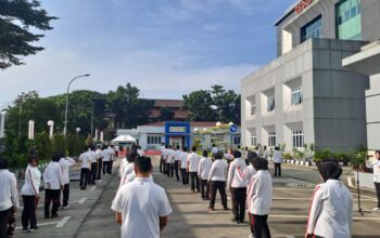 Anggota Sat Reskrim Polresta Tangerang Jaga Kesehatan Bersama dalam Sesi Olahraga