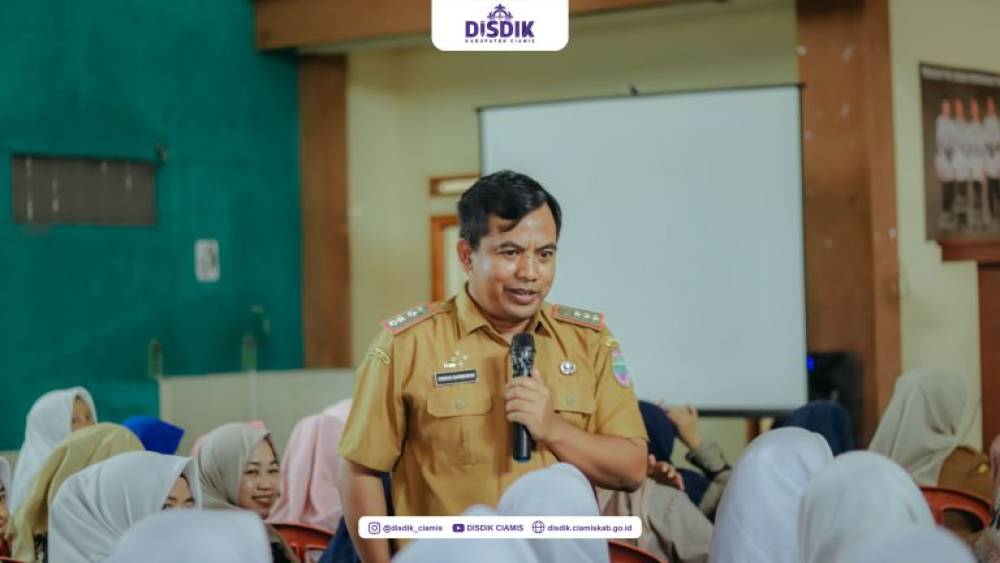 Kadisdik Ciamis Dr.Erwan Tenaga Pendidikan PAUD Akan Di Perhatikan Statusnya