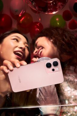 OPPO Reno14 Series Luncurkan Varian Warna Pink yang Memadukan Teknologi dan Fashion Statement Anak Muda, Ini Rahasia Dibalik Desain Iridescent Mermaid