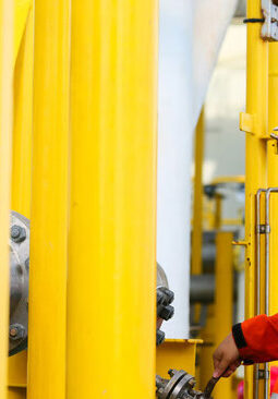 Be the Expert in Piping Inspection – Join PetroSync’s API 570 Training for Global Certification