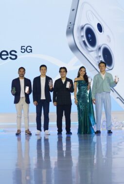 Peluncuran OPPO Reno14 Series dengan Desain Mermaid Jadi Ikon dengan AI Fotografi Setara Profesional