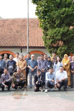 Membangun Generasi Digital: Pelatihan Koding & AI untuk Guru Dimulai Serentak di Seluruh Indonesia