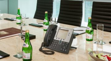 Merajut Kesuksesan: Harmoni Antara Profesionalisme dan Gaya Hidup di Perkantoran SCBD