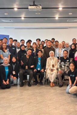 Kolaborasi Paragon dan MiiTel: Ubah Call Center Jadi Value Center dengan AI