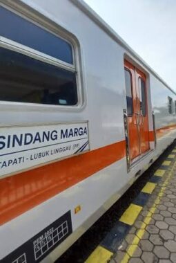 Sambut HUT ke – 80 RI, KAI Divre III Palembang Hadirkan Promo Merdeka untuk Kereta Api Sindang Marga