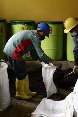 Genjot Ekonomi Sirkuler, MIND ID Bersama Masyarakat Ubah Sampah Menjadi Produk Bernilai