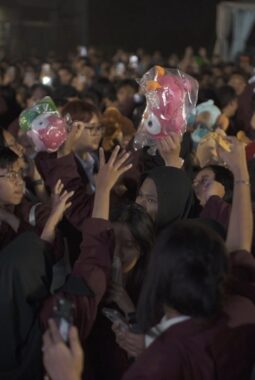 Mahasiswa Baru BINUS @Malang, Aksi Nyata : FRIEND PROJECT Bukti Generasi Peduli