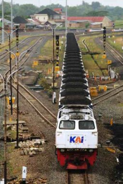 Tumbuh Stabil, KAI Logistik Berhasil Kelola 19 Juta Ton Barang Hingga Oktober 2025