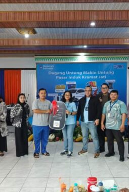 BRI Region 6/Jakarta 1 Gelar Pengundian Program “Dagang Untung Makin Untung” di Pasar Induk Kramat Jati