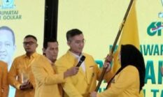 Puisi untuk  wabup Tangerang dan selamat karna (Golkar) kembali kepangkuan ibu Pertiwi yang juga menjabat sebagai Wabup Tangerang