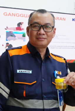 Jelang Angkutan Libur Nataru 2025/2026, KAI Divre III Palembang Gelar Tes Narkoba Pegawai