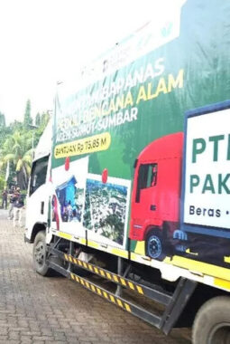 PTPN Group Bergerak Cepat, Salurkan Bantuan Pangan untuk Korban Bencana Alam di Sumatera