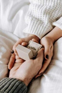 Budget Sudah Tersedia, Inikah Saatnya Kamu Memutuskan Menikah?