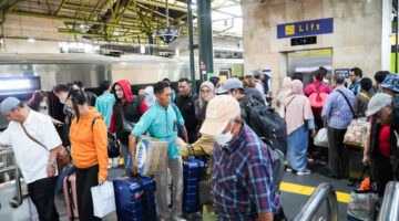 Penjualan Tiket Nataru Terus Meningkat, KAI Daop 1 Jakarta Imbau Pelanggan Pesan Lebih Awal