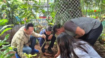 BRI BO Tanah Abang Region 6/Jakarta 1 Laksanakan Aksi Sosial Penanaman Pohon di RPTRA Kampung Bali