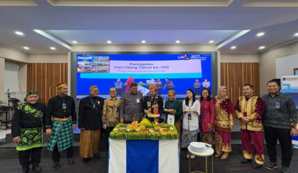 BRI Region 6 Jakarta 1 Rayakan HUT ke 130 BRI dengan Tumpengan dan Penghargaan Masa Bakti Pekerja