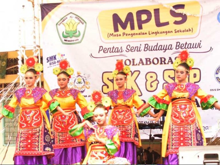 Fakta Menarik: SMP dan SMK Harapan Jaya Laksanakan MPLS sekaligus Pentas Seni Meriah