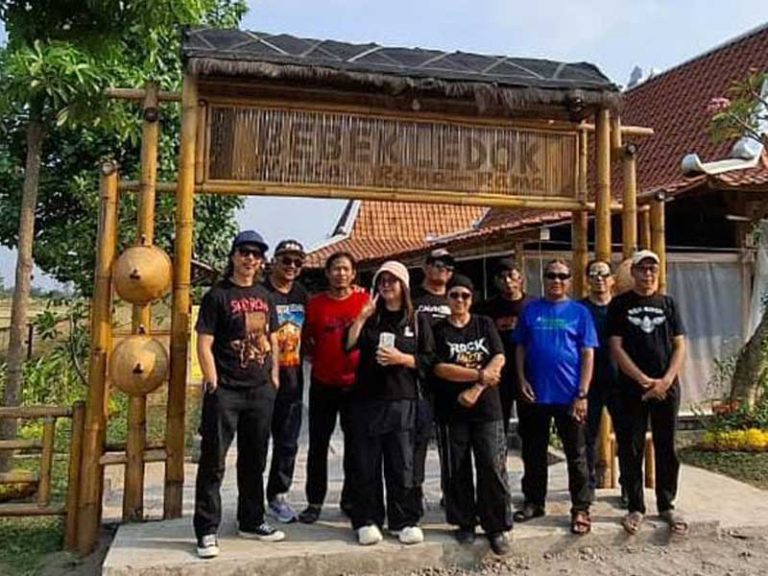 Dukungan Rock Senior, Lawang Pitu Apresiasi Konsistensi Rock in Halte Solo